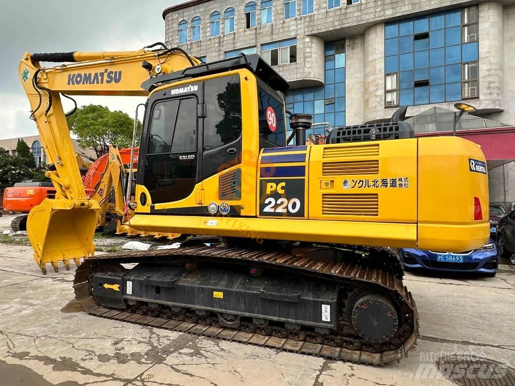 Komatsu PC 220 Гусеничные экскаваторы