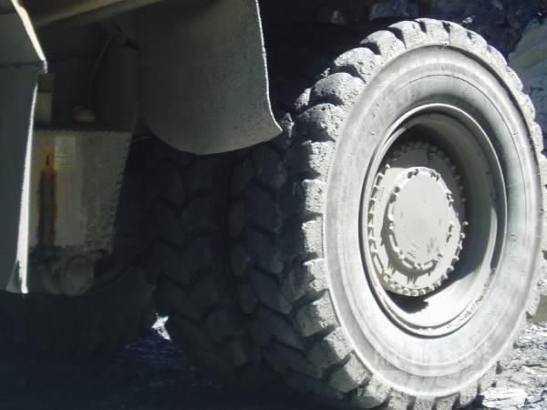 CAT 777 Карьерные самосвалы