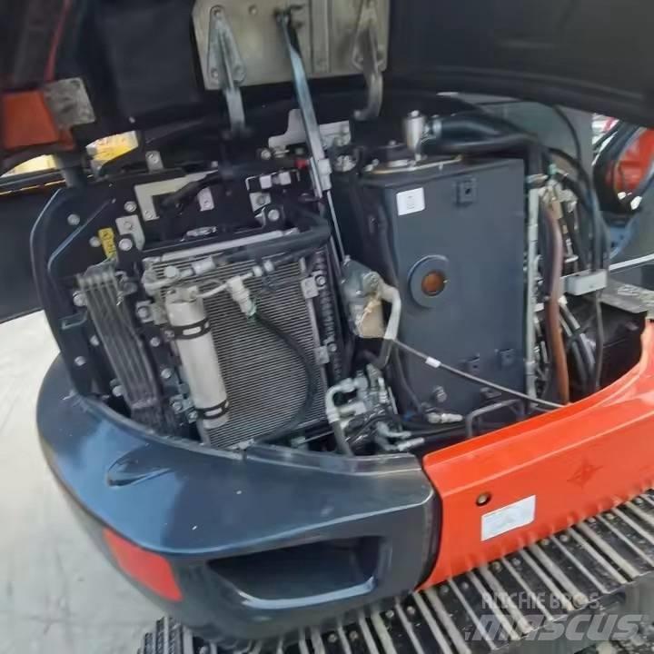 Kubota KX165 Гусеничные экскаваторы