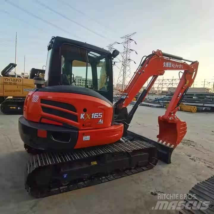Kubota KX165 Гусеничные экскаваторы