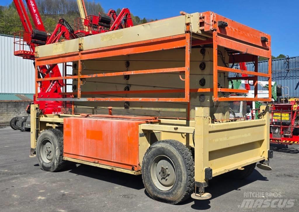 JLG 245-25 Ножничные подъемники