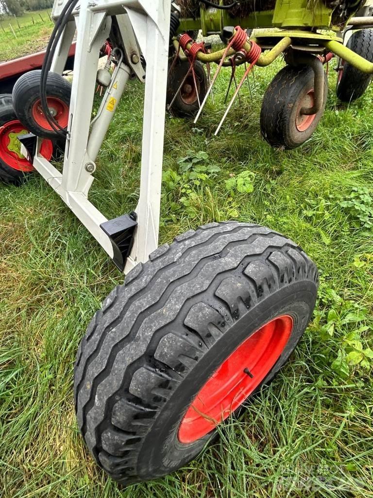 CLAAS VOLTO 1100T Грабли-ворошилки