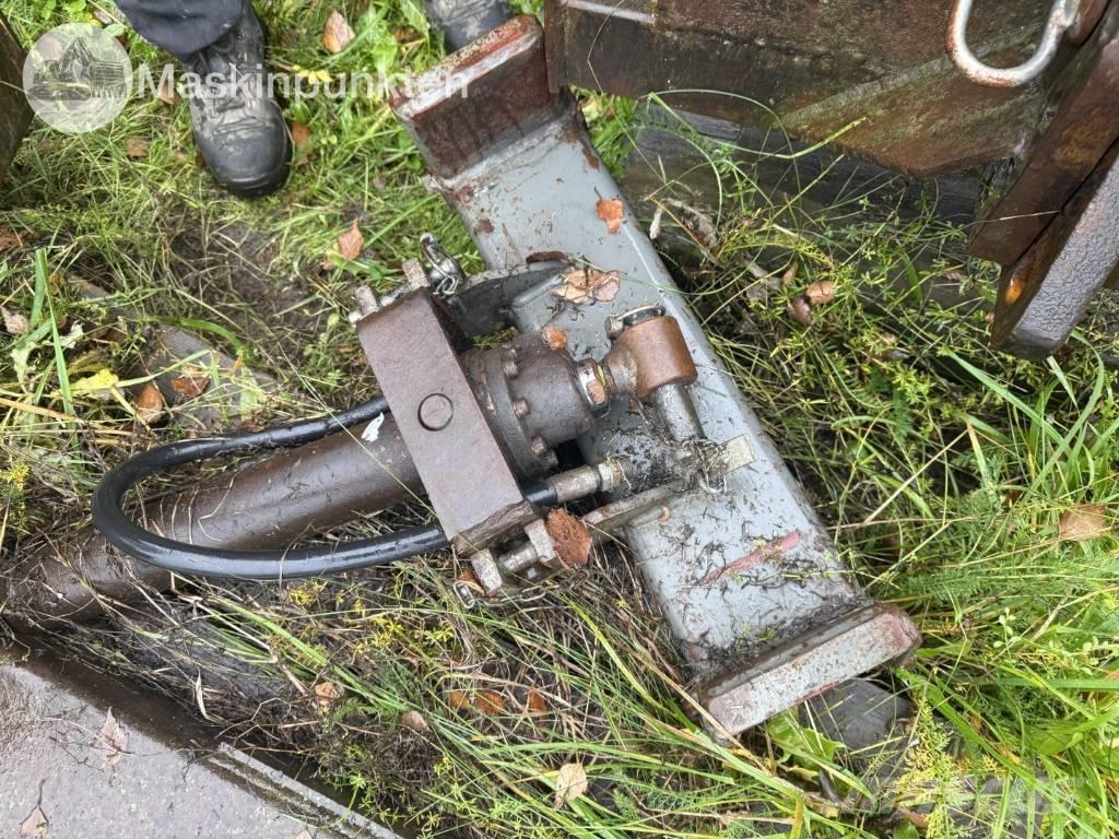 Holms KHT-320 Строительные плуги