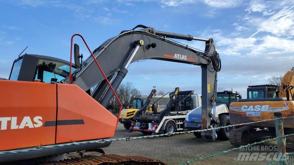 Atlas 260LC Гусеничные экскаваторы