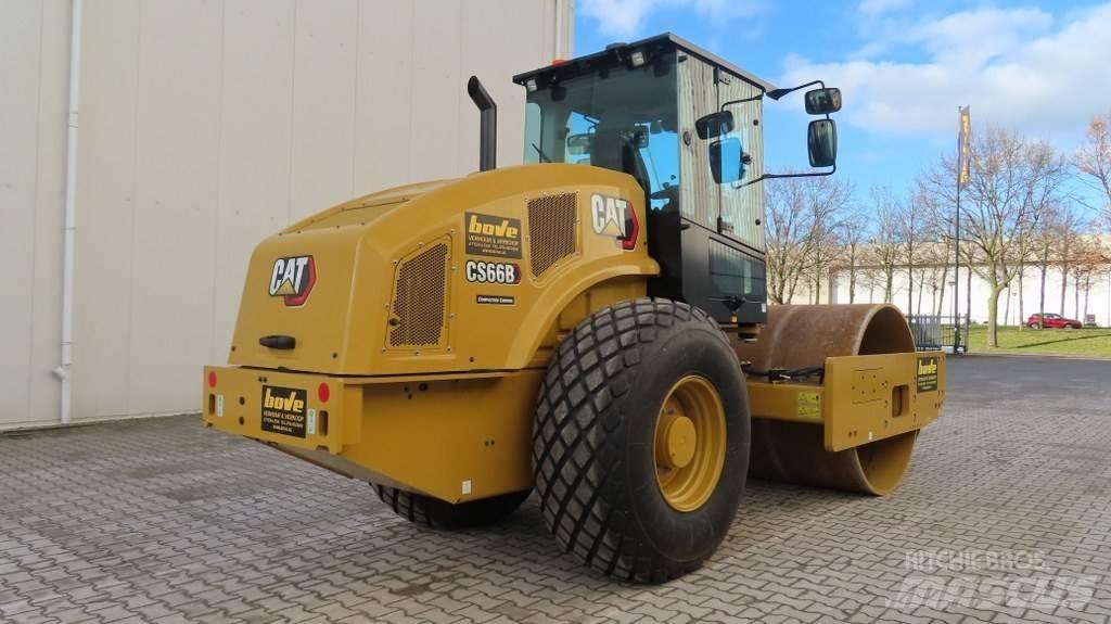 CAT CS66B Грунтовые катки