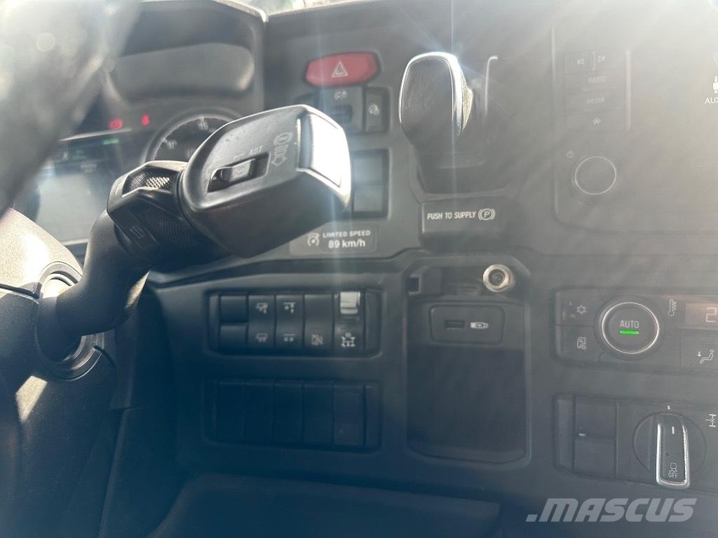 Scania P 370 6x2*4 Грузовики-Мультилифты