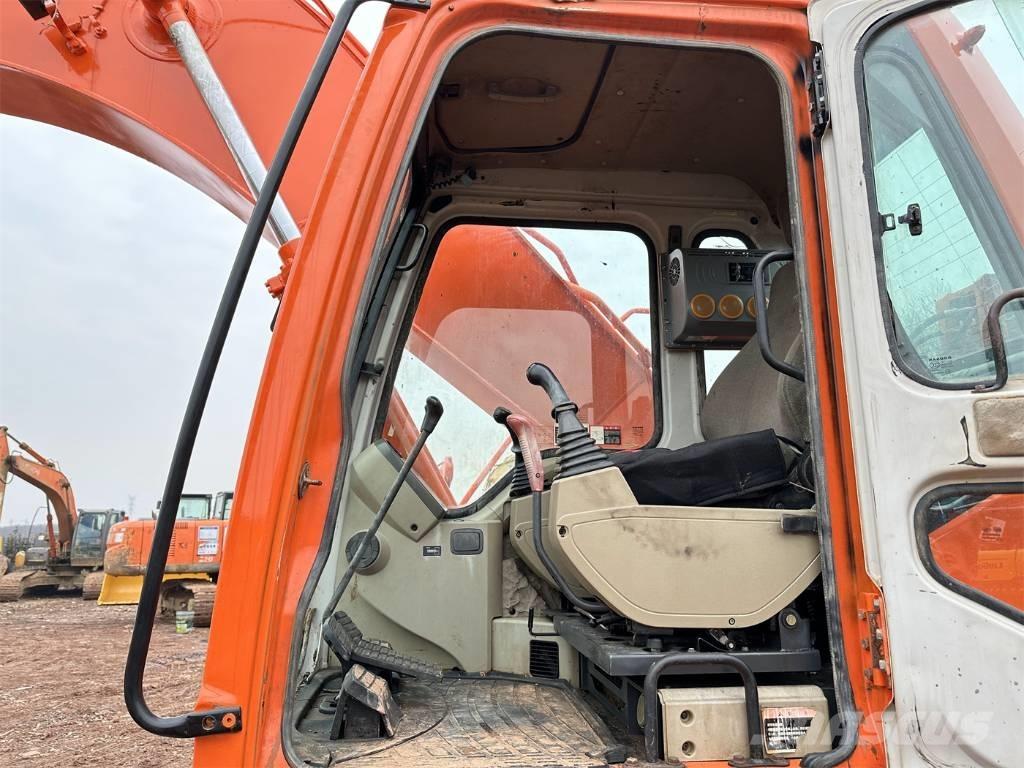 Doosan DH220-7 Гусеничные экскаваторы