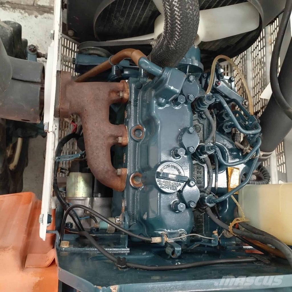 Kubota B 1402 Трактора