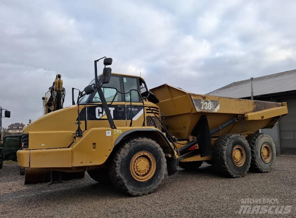 CAT 730 Шарнирно-сочленённые самосвалы