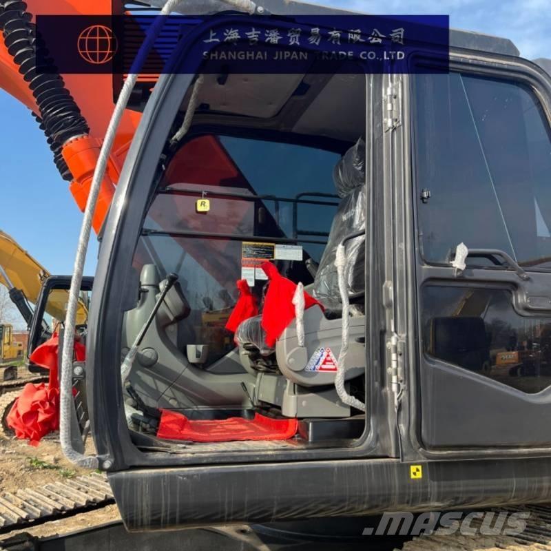 Hitachi ZX 240 Гусеничные экскаваторы