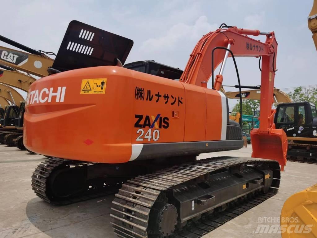 Hitachi ZX 240 Гусеничные экскаваторы