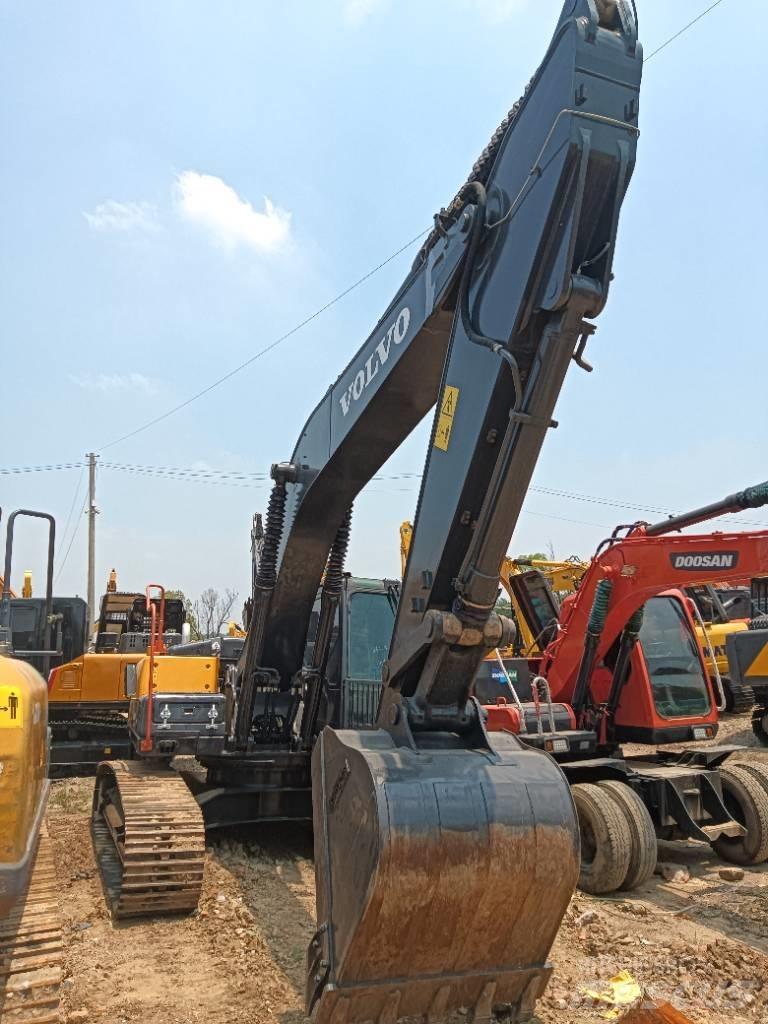 Volvo EC 240 Гусеничные экскаваторы