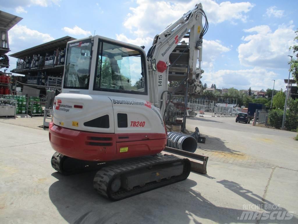 Takeuchi TB240 Мини-экскаваторы