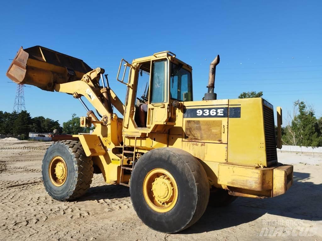 CAT 936 E Фронтальные погрузчики