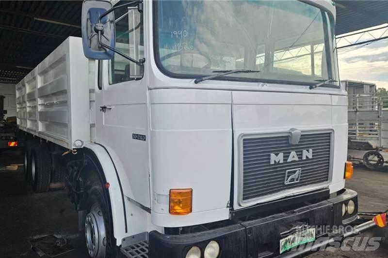 MAN 30-240 Специальные грузовики
