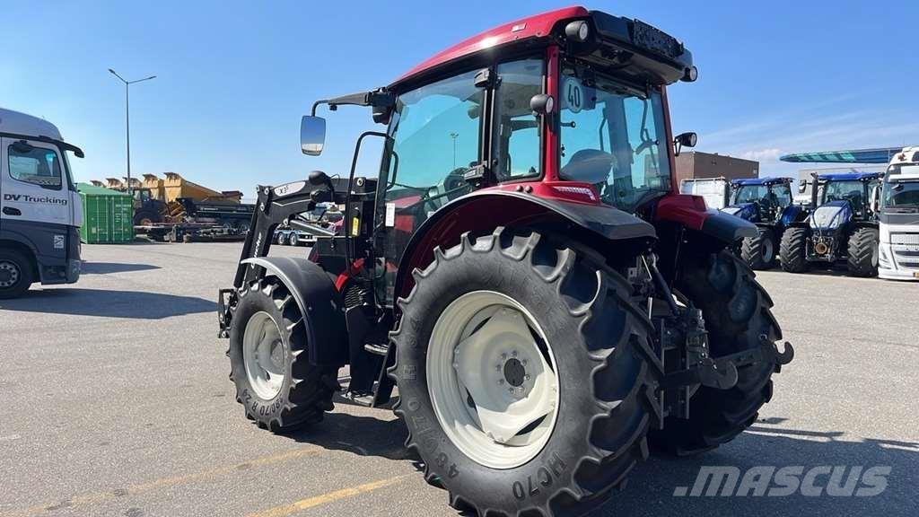 Valtra A75 Tractor Трактора