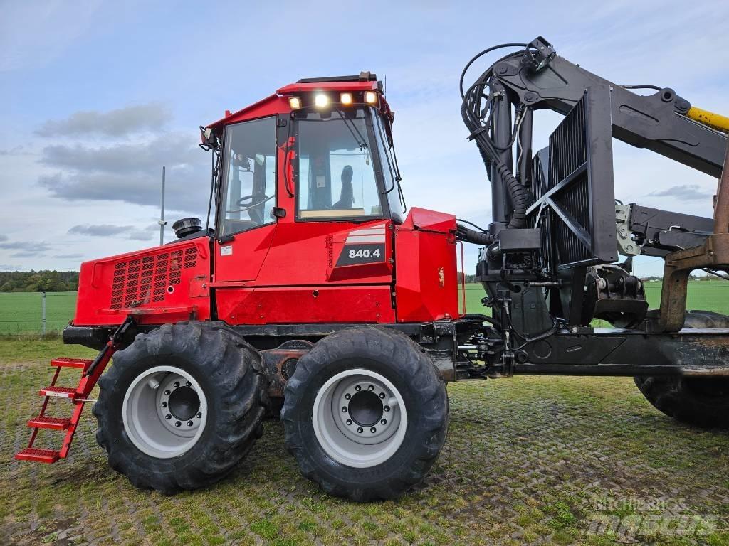 Komatsu 840.4 Форвардеры
