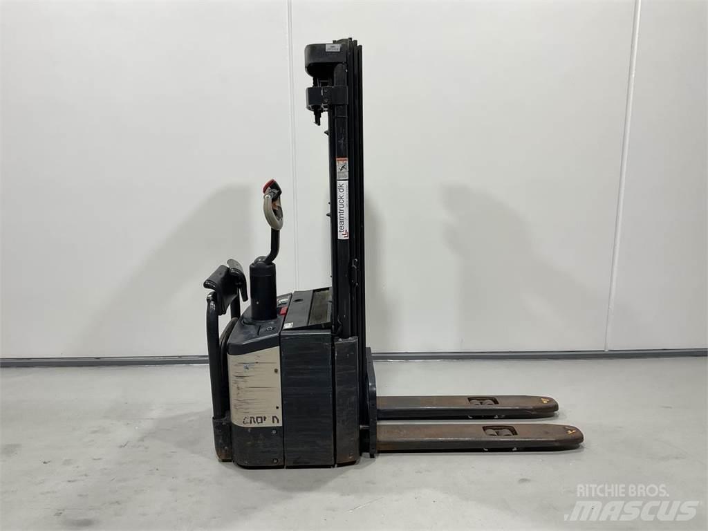 Crown WE2300S Самоходные электроштабелёры