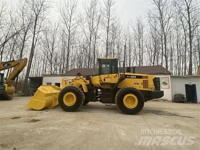Komatsu WA380 Фронтальные погрузчики