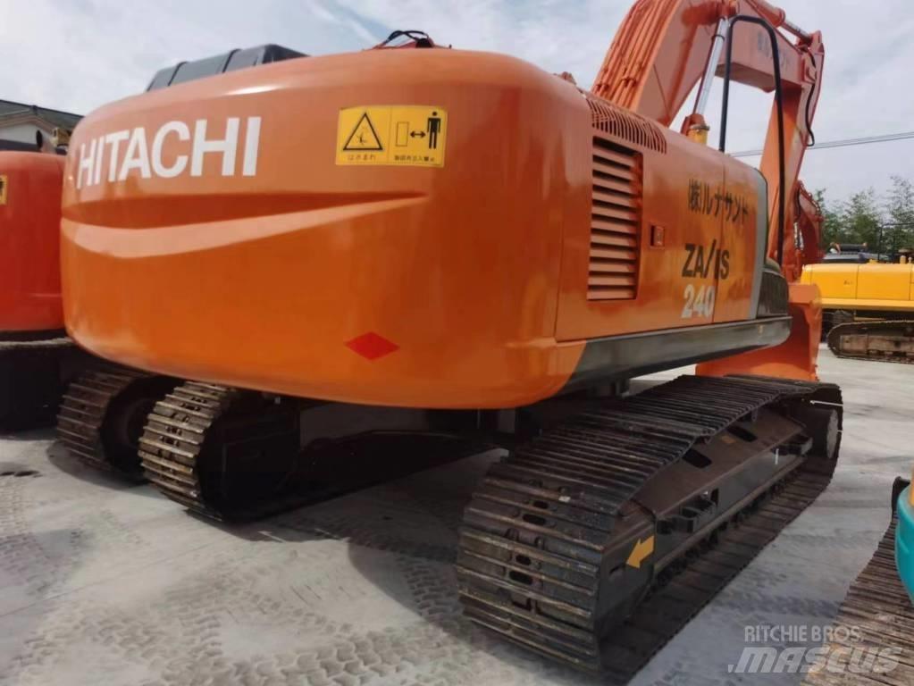 Hitachi ZX 240 Гусеничные экскаваторы