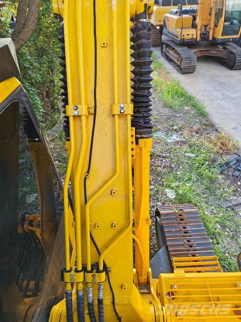 Komatsu PC 130-7 Гусеничные экскаваторы