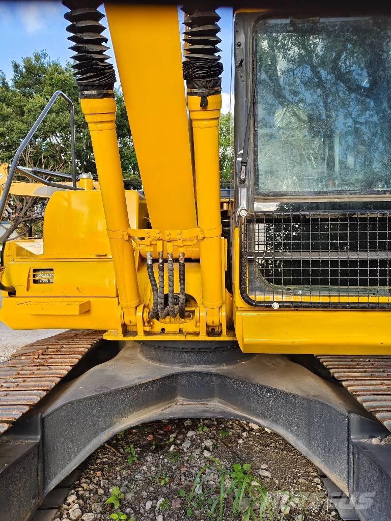 Komatsu PC 130-7 Гусеничные экскаваторы