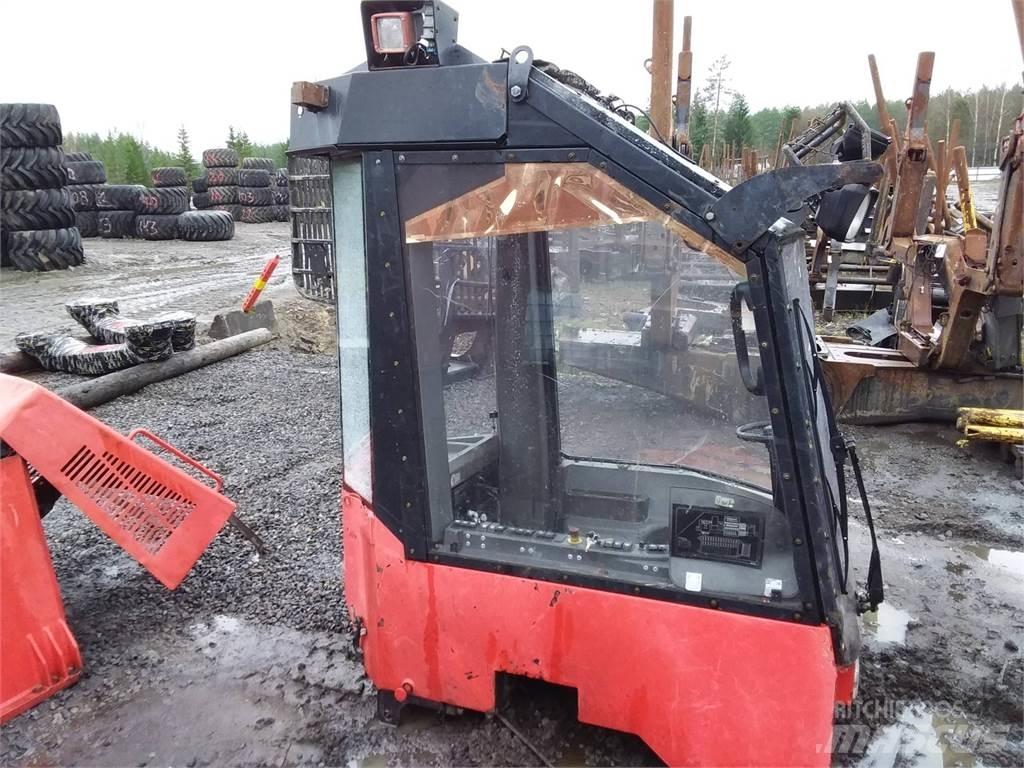 Valmet 911.1 Кабины и интерьер