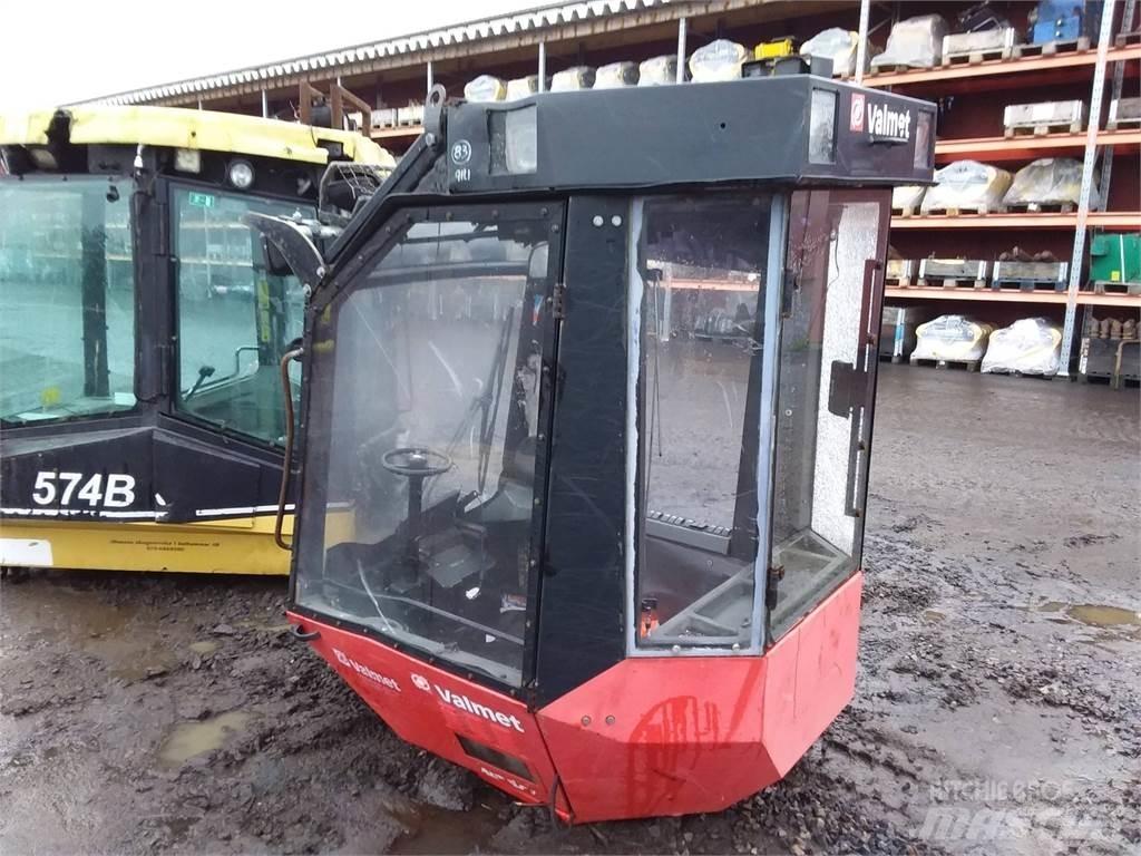 Valmet 911.1 Кабины и интерьер