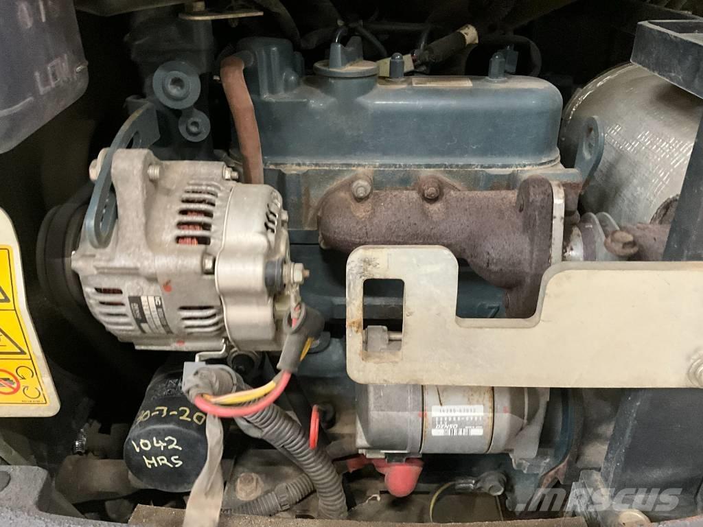 Kubota KX 015-4 Мини-экскаваторы