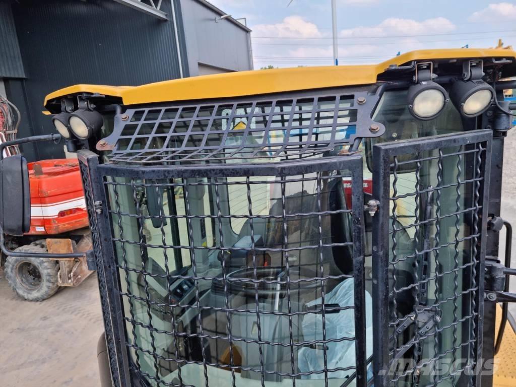 CAT 938K / 938M Кабины и интерьер