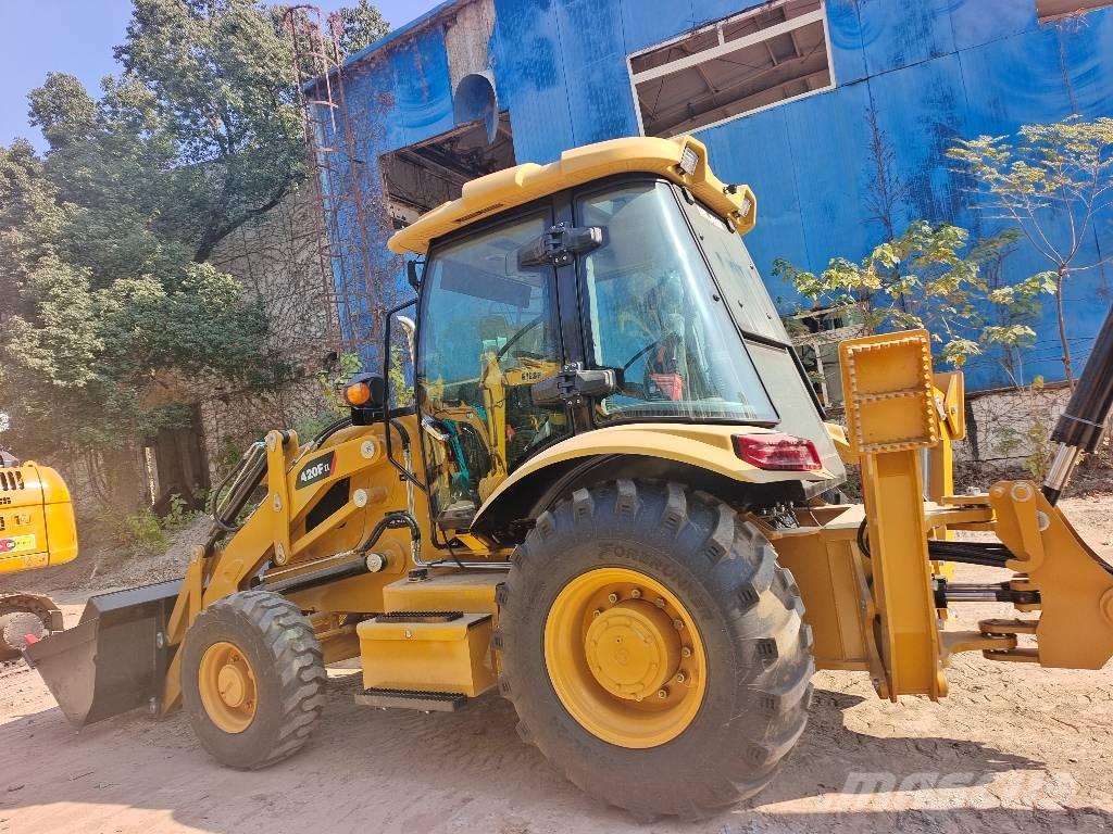 CAT 420F  NEW MACHINE Экскаваторы-погрузчики