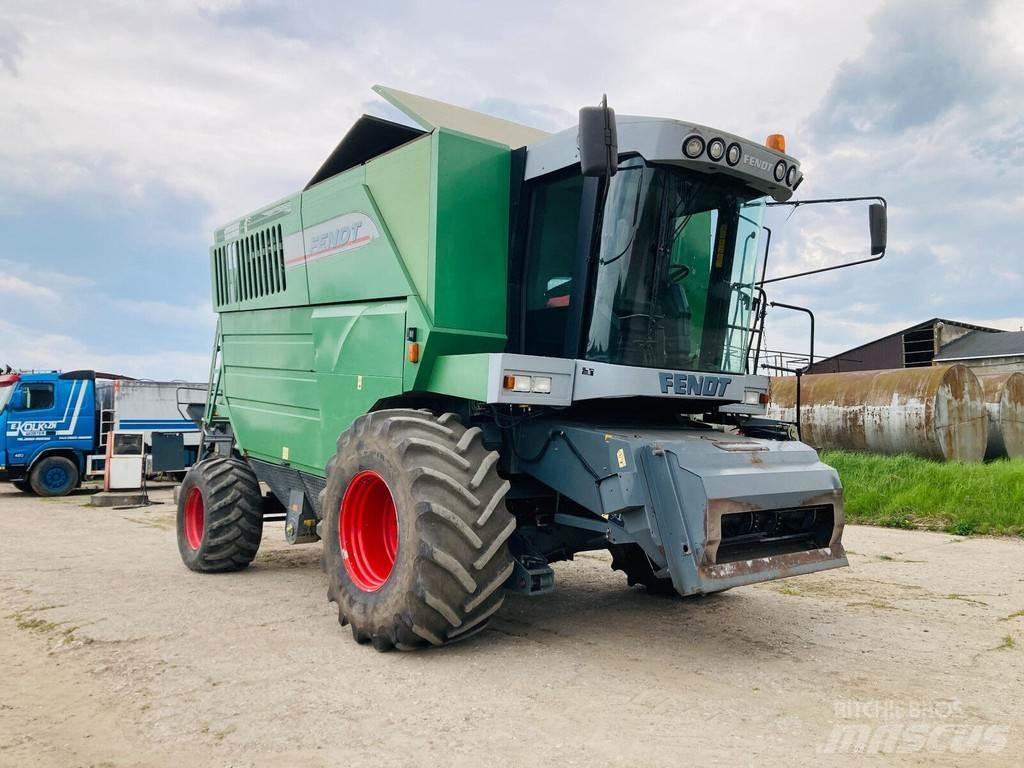 Fendt 8300 AL Зерноуборочные комбайны