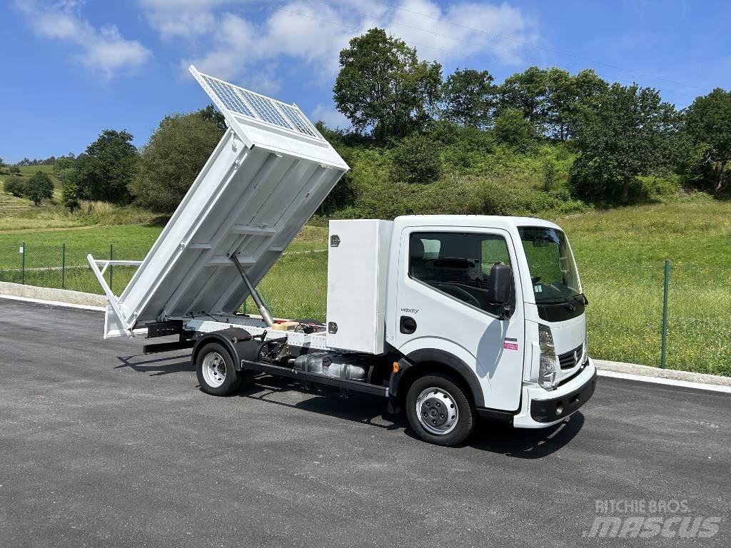 Renault Maxity Бортовые фургоны