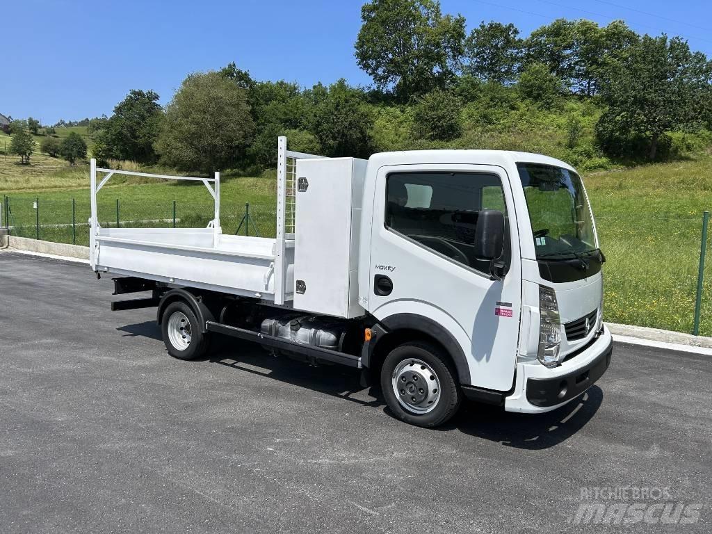 Renault Maxity Бортовые фургоны