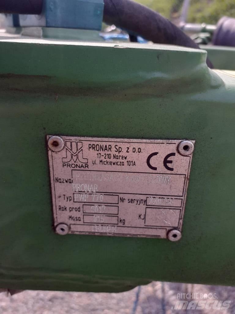 Pronar PWP 770 Грабли-ворошилки