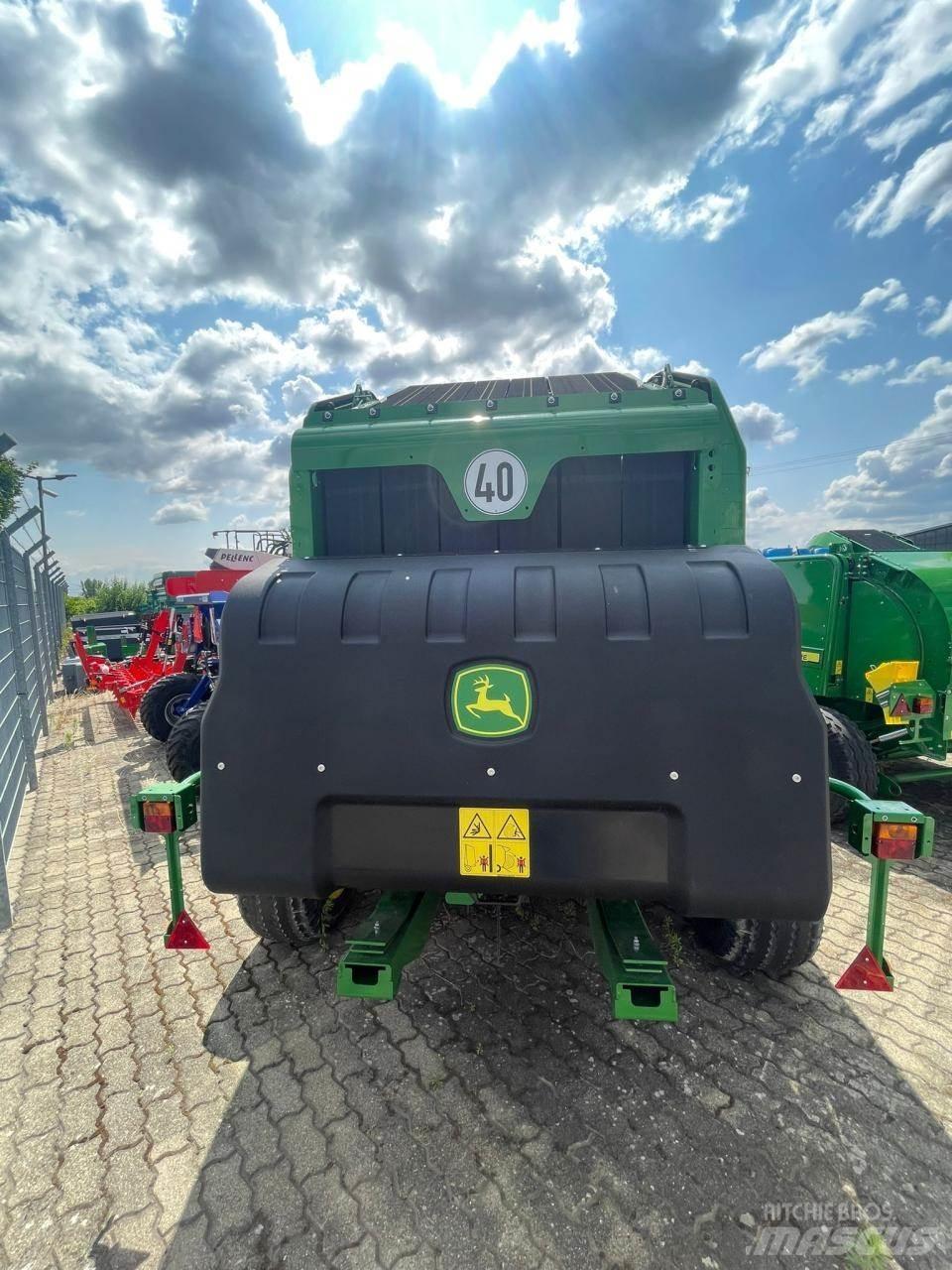 John Deere V451G Рулонные пресс-подборщики