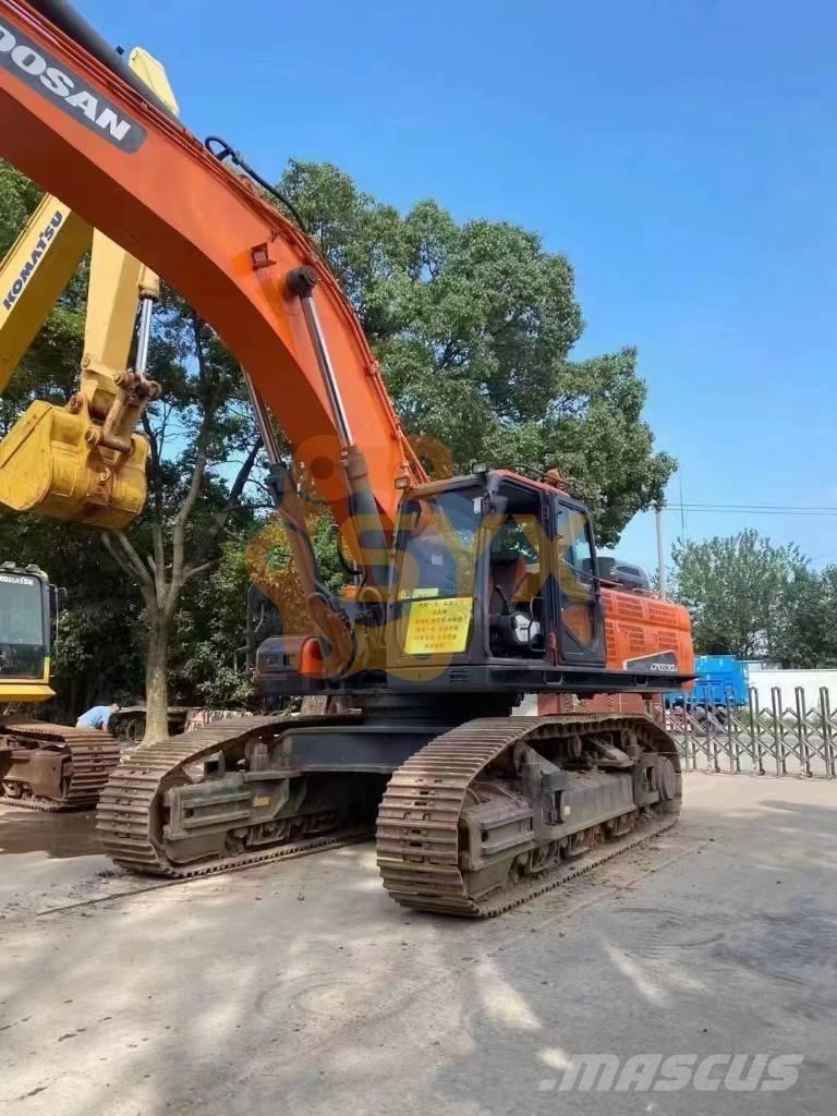 Doosan DX530 LC Гусеничные экскаваторы