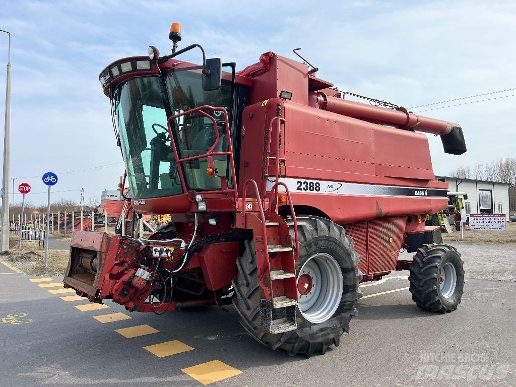 Case IH 2388 Зерноуборочные комбайны