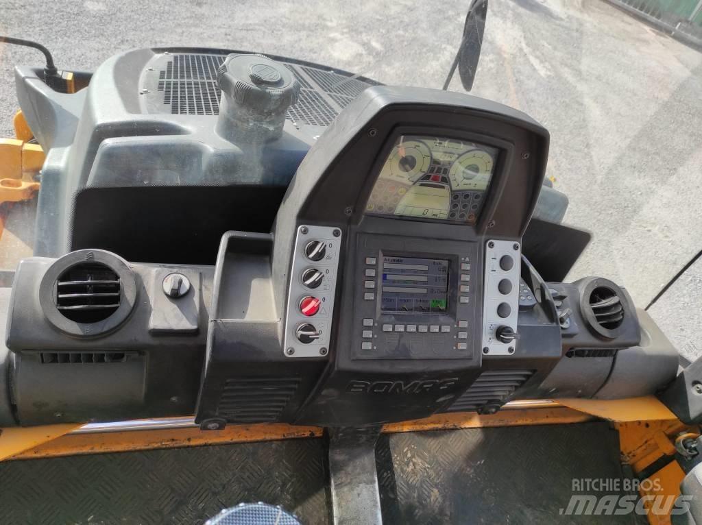 Bomag BW 174 A P Катки тротуарные