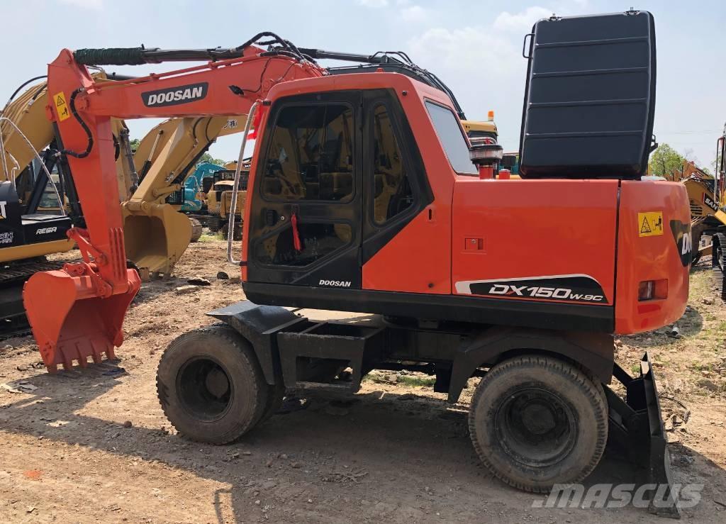 Doosan DX150W Гусеничные экскаваторы