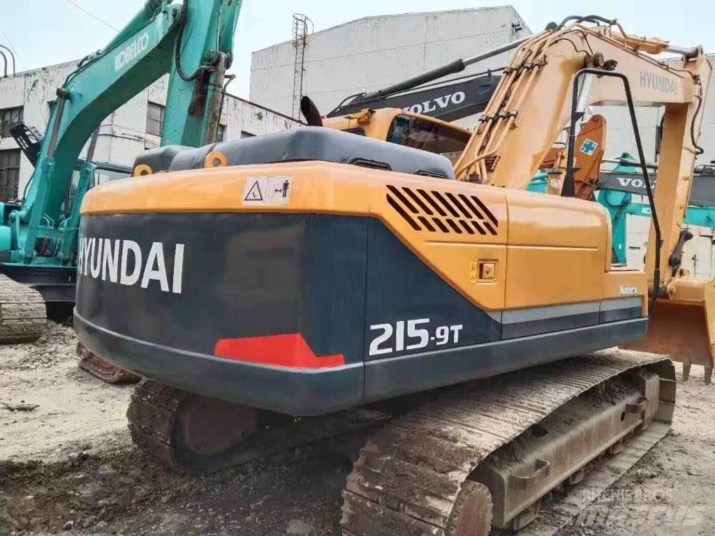 Hyundai R215-9T Колёсные экскаваторы