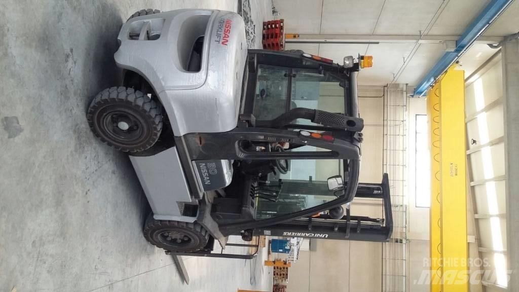 Nissan FGD02A30Q Дизельные погрузчики