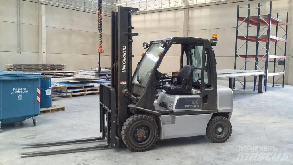 Nissan FGD02A30Q Дизельные погрузчики