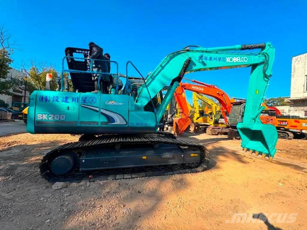 Kobelco SK 200-8 Гусеничные экскаваторы