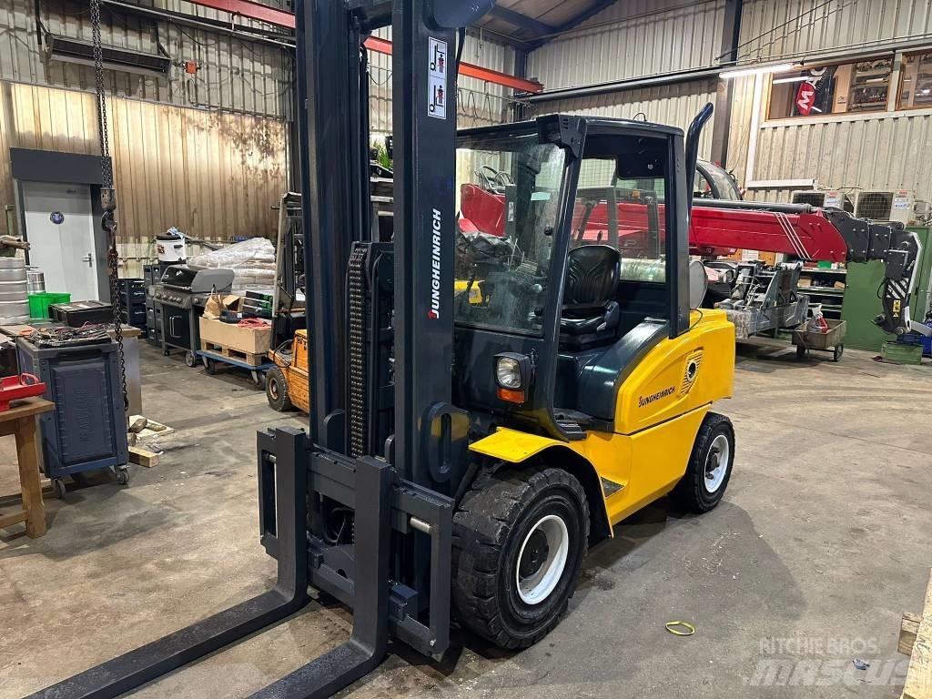 Jungheinrich DFG 550 Дизельные погрузчики