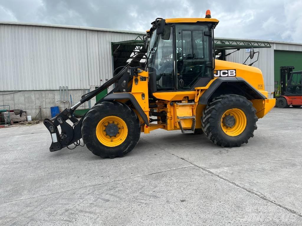 JCB 413 S Фронтальные погрузчики