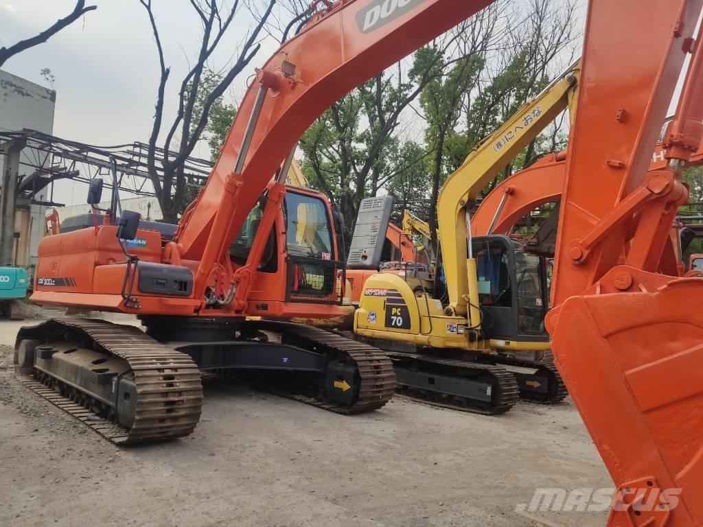 Doosan dx300 Гусеничные экскаваторы