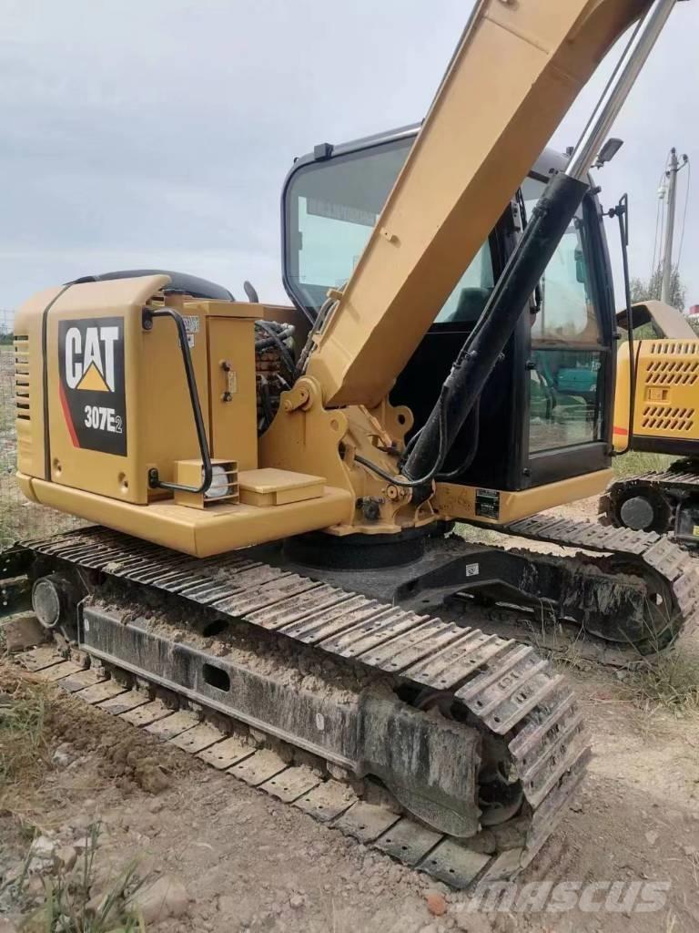 CAT 307E2 Малые экскаваторы 7т-12т