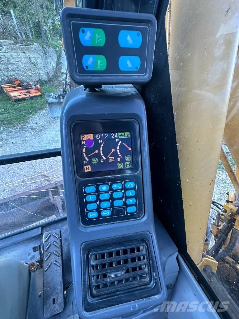 Komatsu PW 160-7E0 Колёсные экскаваторы