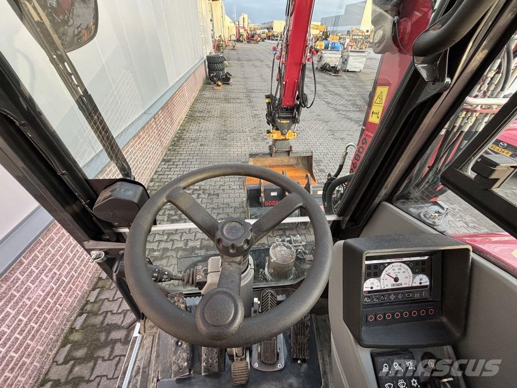Yanmar YAN B110W Колёсные экскаваторы